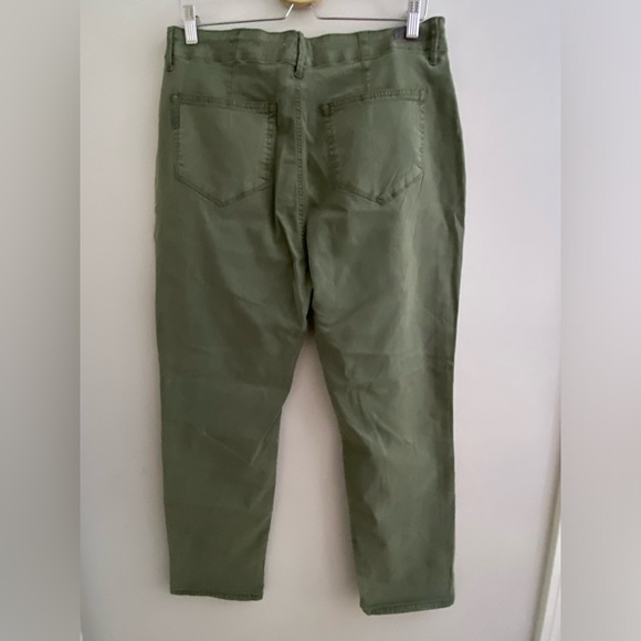 Anthropologie PAIGE Drew Mid-Rise Weekender Jeans 31p  green NEW - Picture 6 of 7